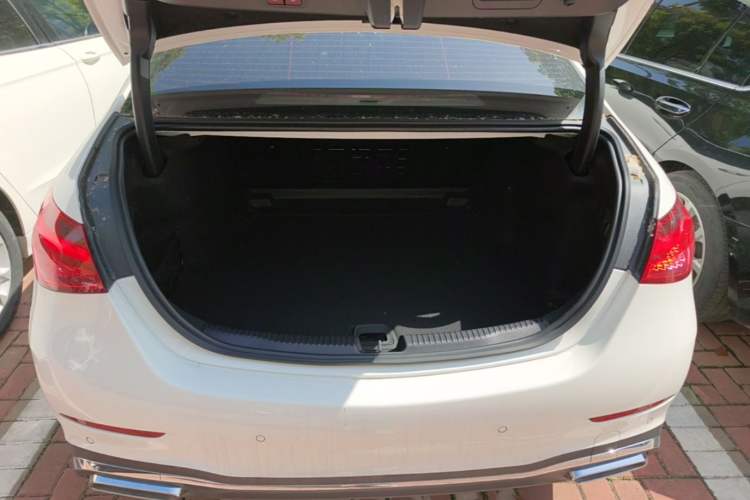 Used Mercedes-Benz C-Class 2023 Second Facelift C 260 L Sport Edition Trunk