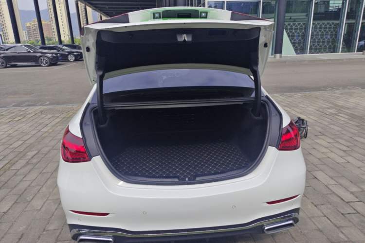 Used Mercedes-Benz C-Class 2023 Revised C 200 L Sport Edition Trunk