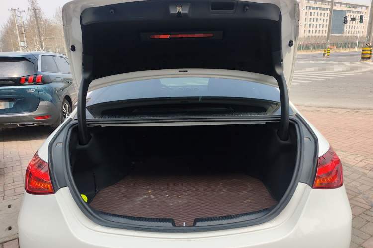 Used Mercedes-Benz C-Class 2023 Revised C 200 L Sport Edition Trunk