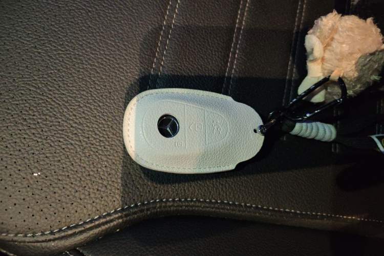 Used Mercedes-Benz C-Class 2023 Restyled C 260 L Sport Edition Vehicle Key