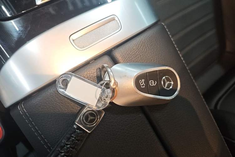 Used Mercedes-Benz C-Class 2023 C 260 L Sport Edition Vehicle Key