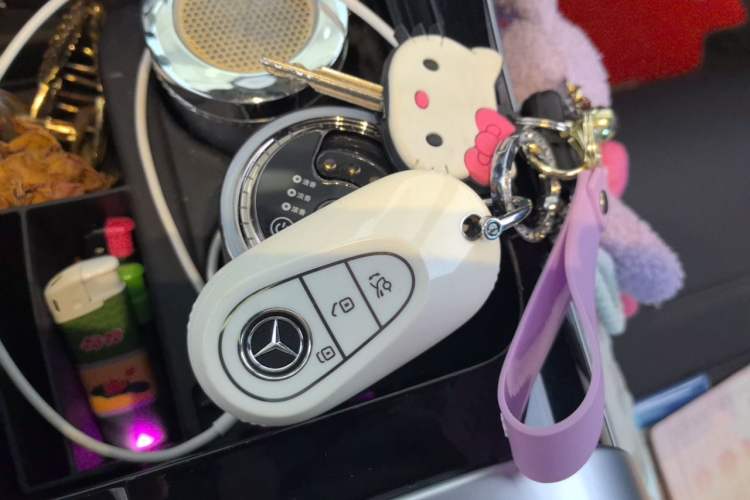 Used Mercedes-Benz C-Class 2023 C 200 L Sport Edition Vehicle Key