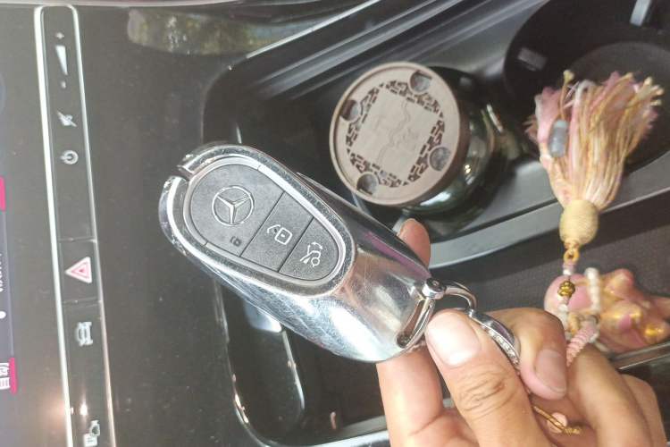 Used Mercedes-Benz C-Class 2023 C 260 L Sport Edition Vehicle Key