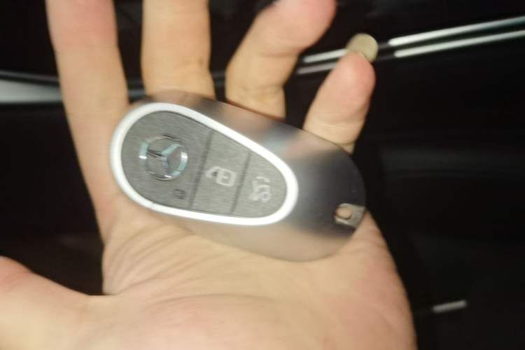 Used Mercedes-Benz C-Class 2023 C 260 L Bright Night Sports Edition Vehicle Key