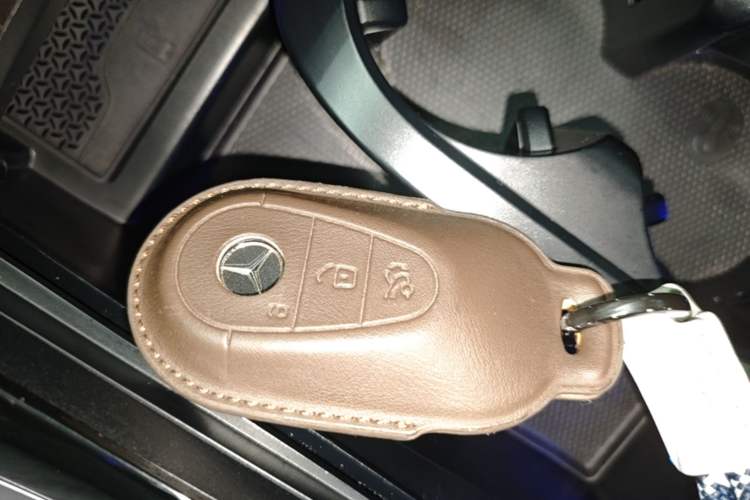 Used Mercedes-Benz C-Class 2023 C 260 L Sport Edition Vehicle Key