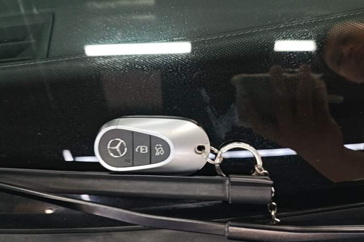 Used Mercedes-Benz C-Class 2023 Revised C 200 L Sport Edition Vehicle Key