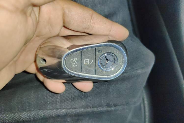 Used Mercedes-Benz C-Class 2023 C 200 L Sport Edition Vehicle Key