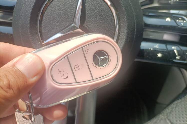 Used Mercedes-Benz C-Class 2023 C 200 L Sport Edition Vehicle Key