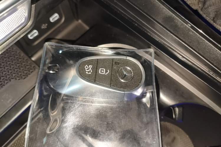 Used Mercedes-Benz C-Class 2023 C 260 L Sport Edition Vehicle Key