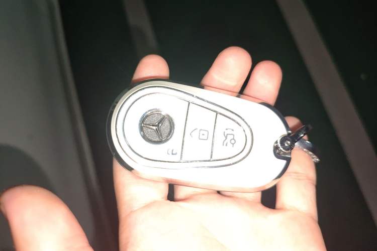 Used Mercedes-Benz C-Class 2023 C 260 L Sport Edition Vehicle Key