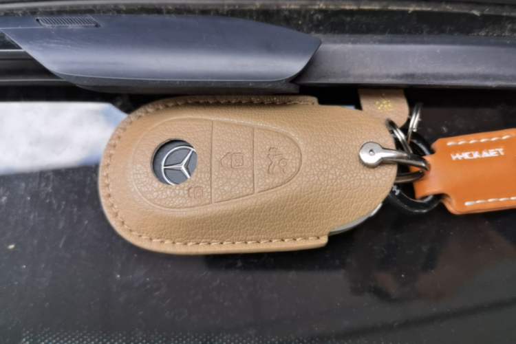 Used Mercedes-Benz C-Class 2023 C 260 L Sport Edition Vehicle Key