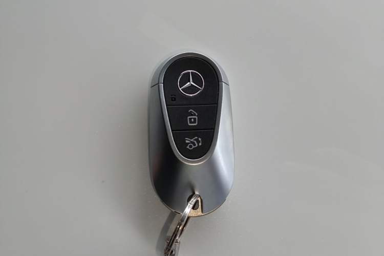 Used Mercedes-Benz C-Class 2023 Restyled C 260 L Sport Edition Vehicle Key