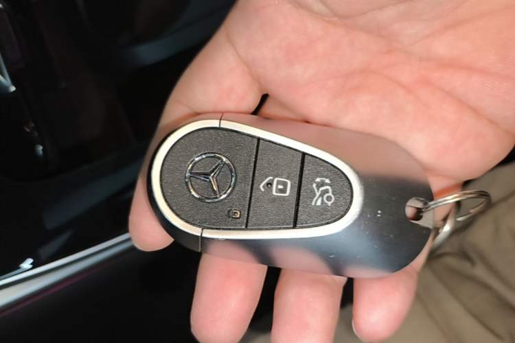 Used Mercedes-Benz C-Class 2023 C 260 L Sport Edition Vehicle Key