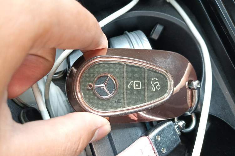 Used Mercedes-Benz C-Class 2023 C 260 L Sport Edition Vehicle Key
