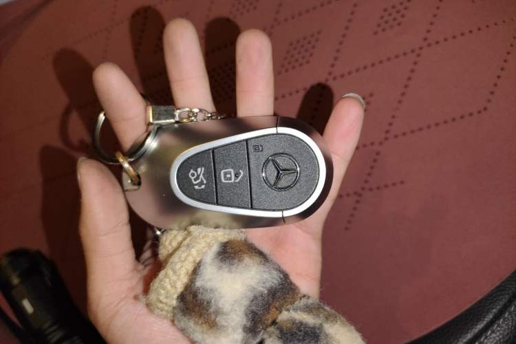 Used Mercedes-Benz C-Class 2023 Revised C 200 L Sport Edition Vehicle Key