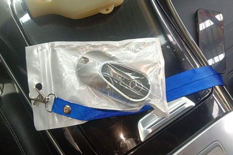Used Mercedes-Benz C-Class 2023 Revised C 200 L Sport Edition Vehicle Key