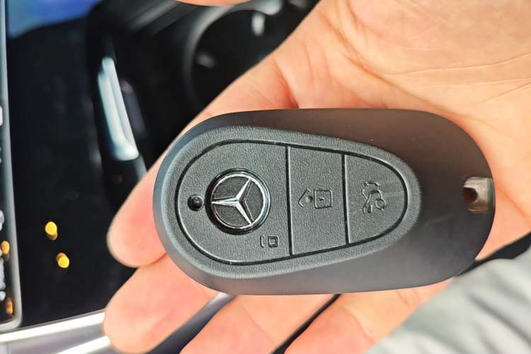 Used Mercedes-Benz C-Class 2023 C 200 L Sport Edition Vehicle Key