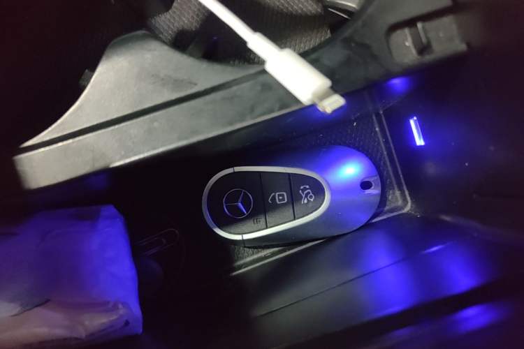 Used Mercedes-Benz C-Class 2023 C 200 L Sport Edition Vehicle Key