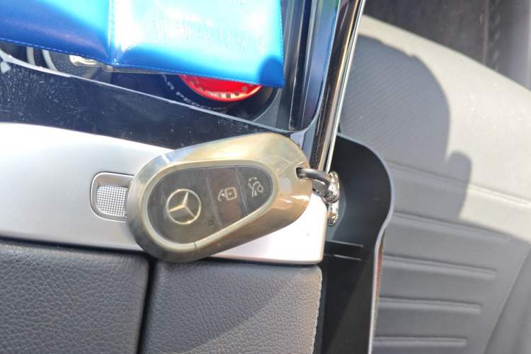 Used Mercedes-Benz C-Class 2023 C 260 L Sport Edition Vehicle Key