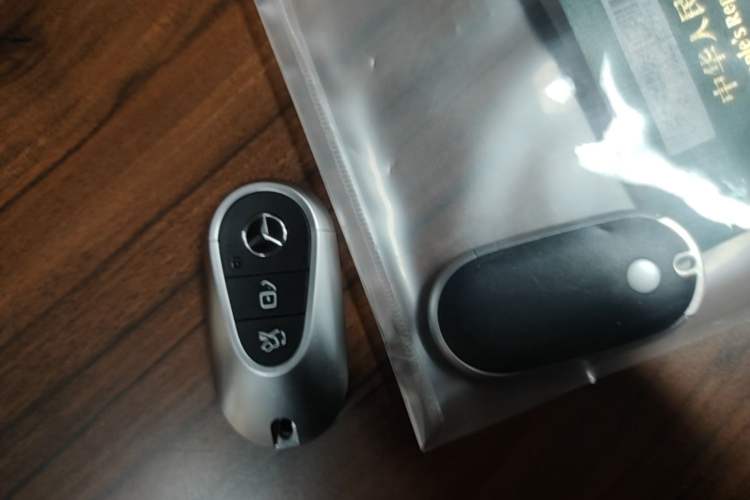 Used Mercedes-Benz C-Class 2023 C 200 L Sport Edition Vehicle Key