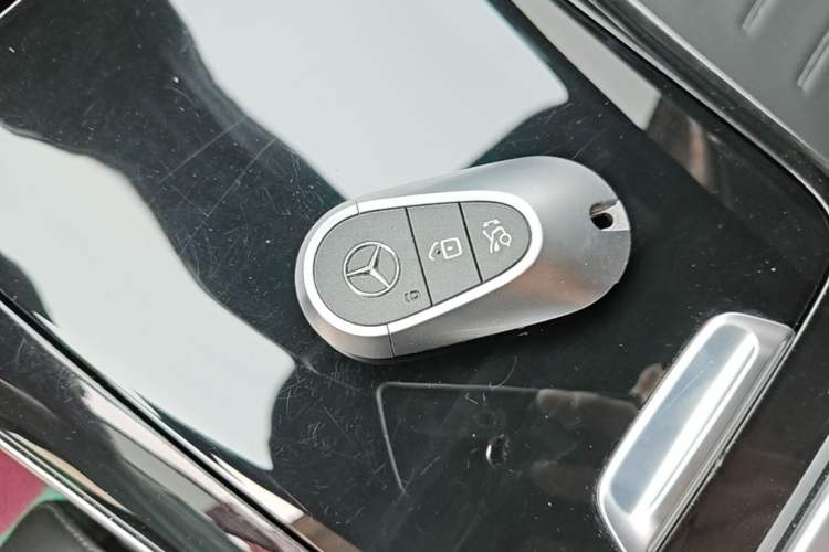 Used Mercedes-Benz C-Class 2023 C 260 L Sport Edition Vehicle Key
