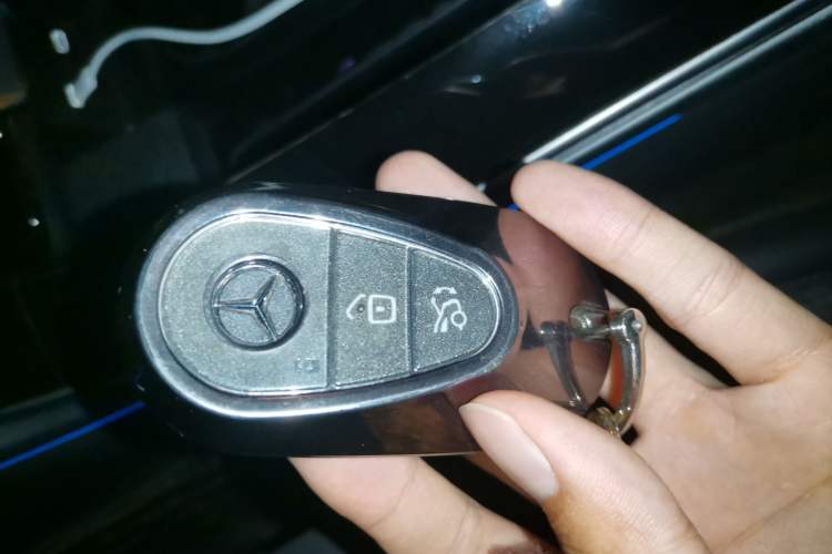 Used Mercedes-Benz C-Class 2023 C 260 L Sport Edition Vehicle Key