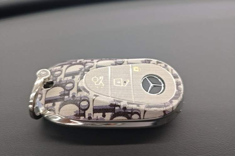 Used Mercedes-Benz C-Class 2023 Revised C 200 L Sport Edition Vehicle Key