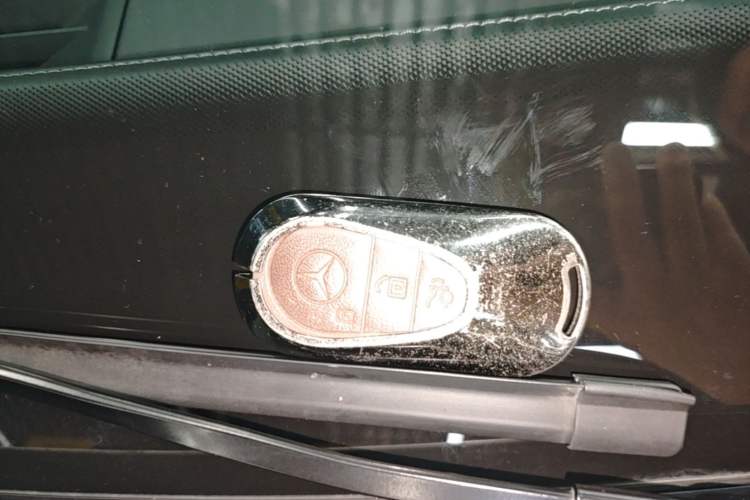 Used Mercedes-Benz C-Class 2023 Restyled C 260 L Sport Edition Vehicle Key