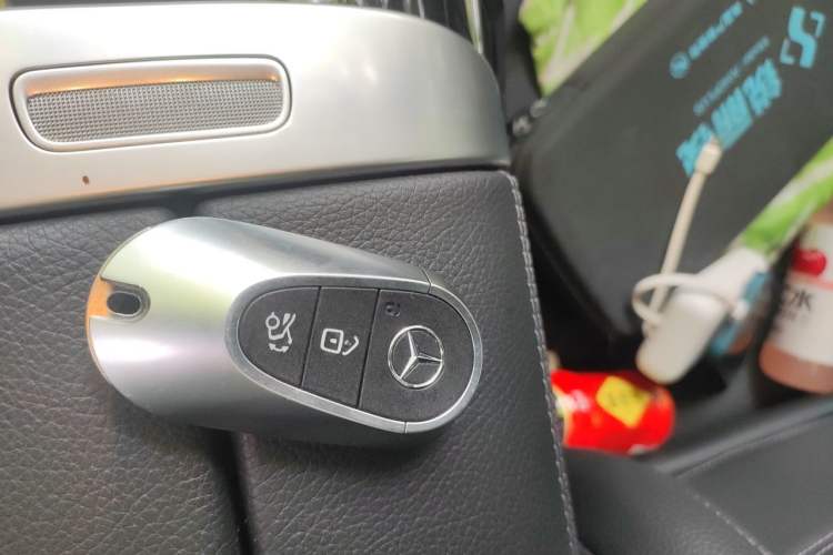Used Mercedes-Benz C-Class 2023 C 260 L Sport Edition Vehicle Key