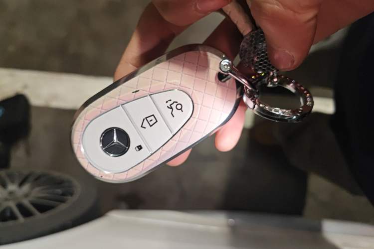 Used Mercedes-Benz C-Class 2023 C 200 L Sport Edition Vehicle Key