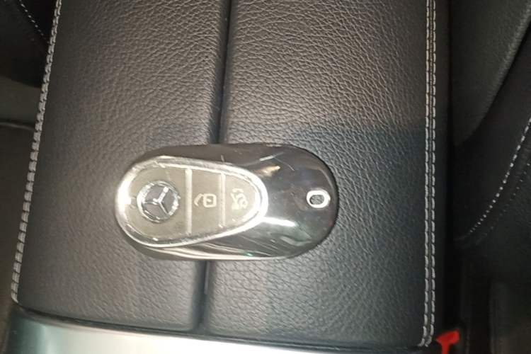 Used Mercedes-Benz C-Class 2023 C 260 L Sport Edition Vehicle Key