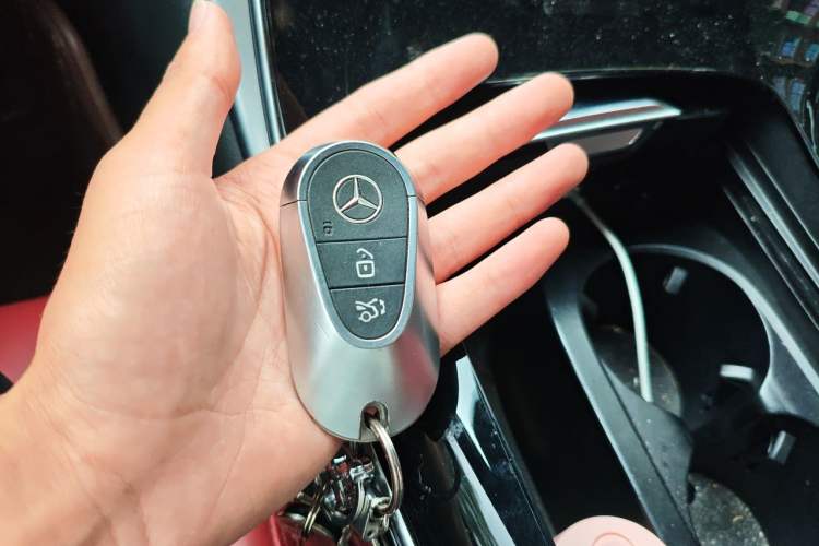 Used Mercedes-Benz C-Class 2023 C 260 L Sport Edition Vehicle Key