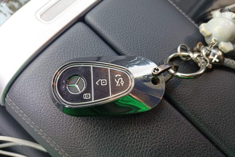 Used Mercedes-Benz C-Class 2023 C 260 L Sport Edition Vehicle Key