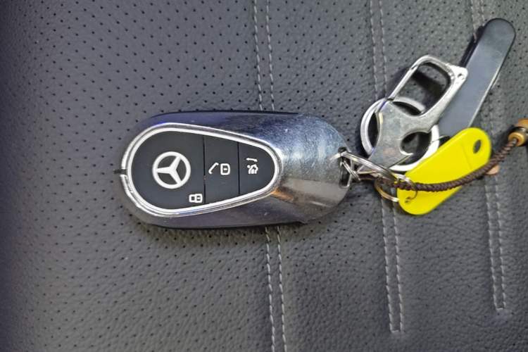 Used Mercedes-Benz C-Class 2023 C 260 L Sport Edition Vehicle Key