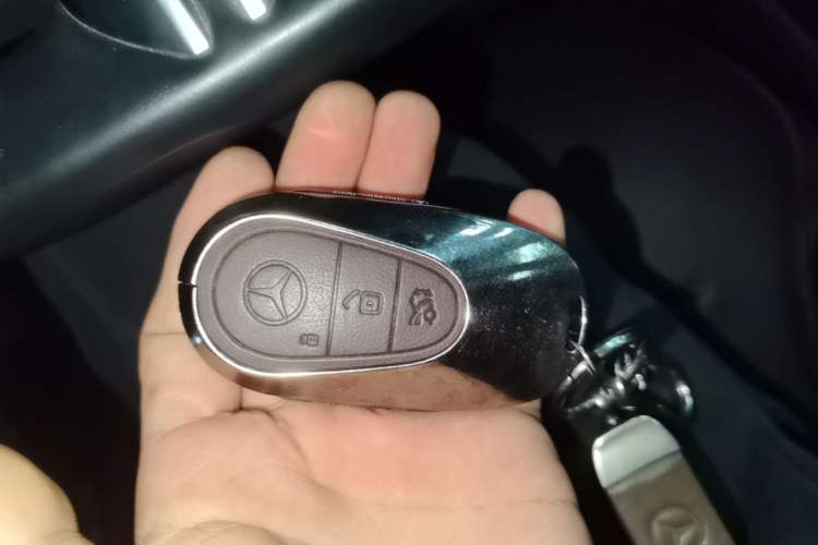 Used Mercedes-Benz C-Class 2023 C 260 L Sport Edition Vehicle Key