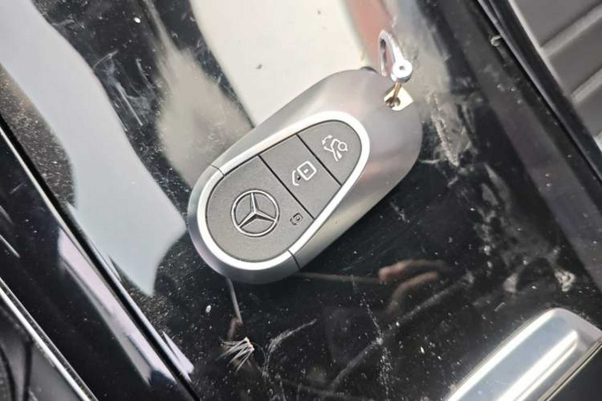Used Mercedes-Benz C-Class 2023 Second Facelift C 260 L Sport Edition Vehicle Key