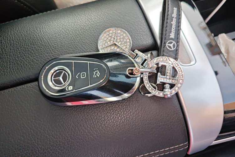 Used Mercedes-Benz C-Class 2023 C 260 L Sport Edition Vehicle Key