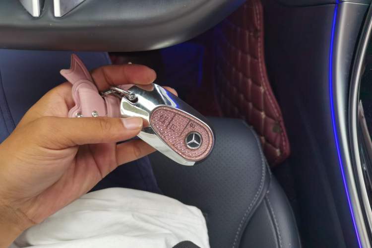 Used Mercedes-Benz C-Class 2023 C 260 L Sport Edition Vehicle Key