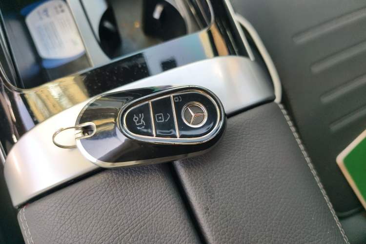 Used Mercedes-Benz C-Class 2023 C 260 L Sport Edition Vehicle Key