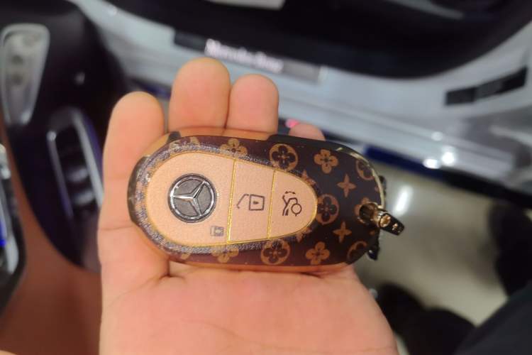 Used Mercedes-Benz C-Class 2023 C 260 L Sport Edition Vehicle Key