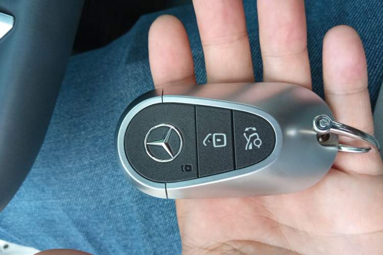 Used Mercedes-Benz C-Class 2023 C 260 L Sport Edition Vehicle Key