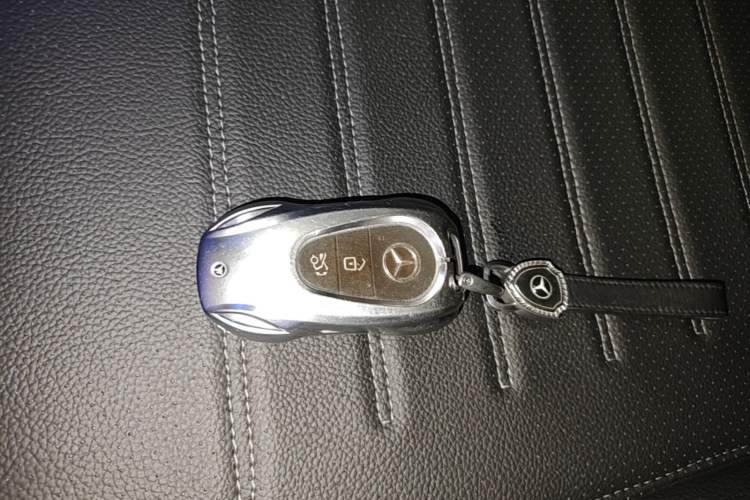 Used Mercedes-Benz C-Class 2023 Second Facelift C 260 L Sport Edition Vehicle Key