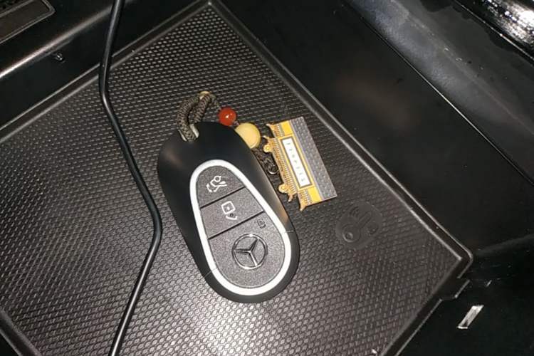 Used Mercedes-Benz C-Class 2023 C 260 L Sport Edition Vehicle Key