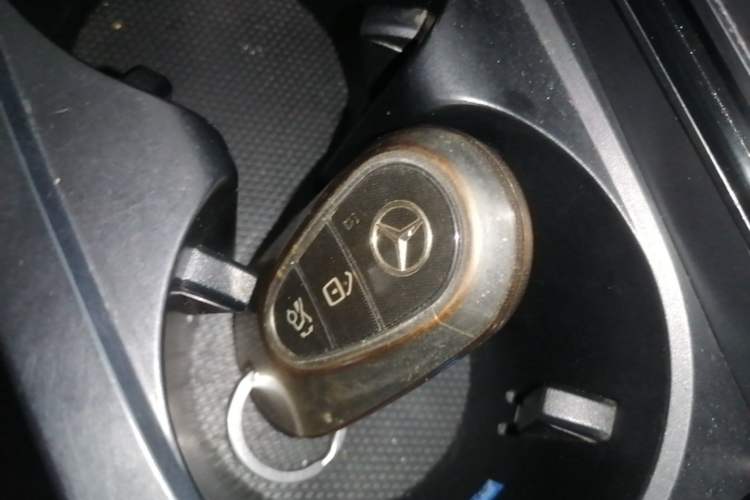 Used Mercedes-Benz C-Class 2023 Revised C 200 L Sport Edition Vehicle Key