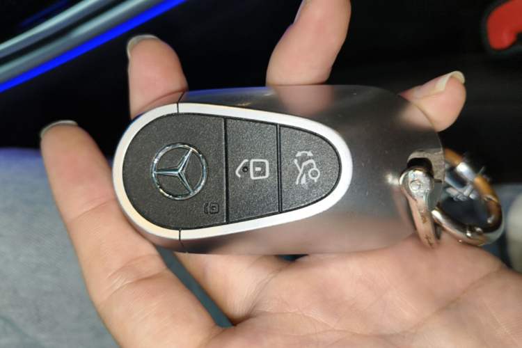 Used Mercedes-Benz C-Class 2023 C 260 L Sport Edition Vehicle Key