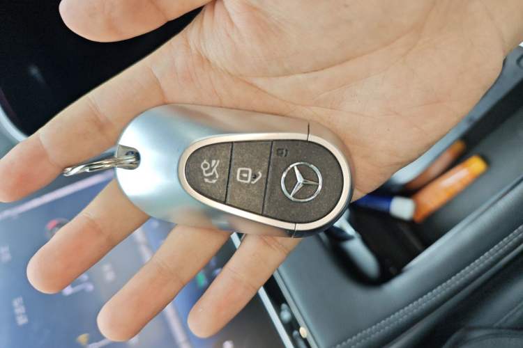 Used Mercedes-Benz C-Class 2023 C 260 L Sport Edition Vehicle Key