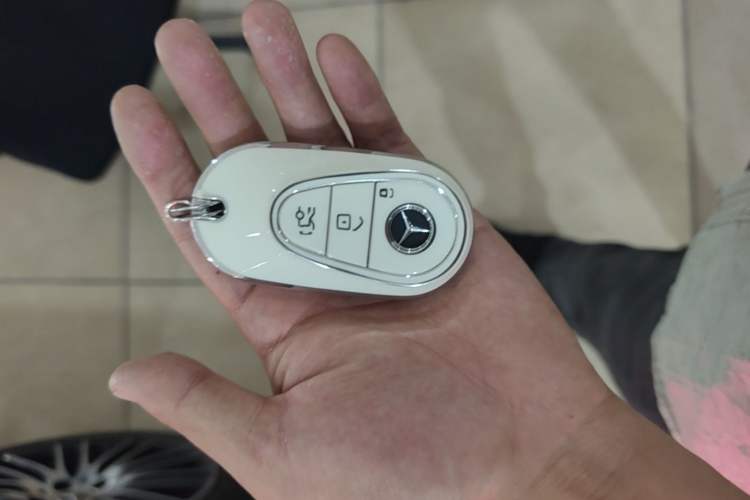 Used Mercedes-Benz C-Class 2023 C 260 L Sport Edition Vehicle Key