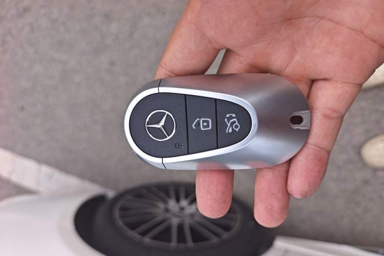 Used Mercedes-Benz C-Class 2023 C 260 L Sport Edition Vehicle Key