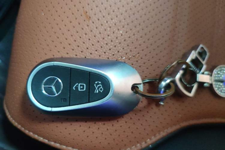 Used Mercedes-Benz C-Class 2023 C 260 L Sport Edition Vehicle Key