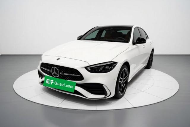 Ojetý Mercedes-Benz C-Class 2023 Restyled C 260 L Night Edition Sports Version